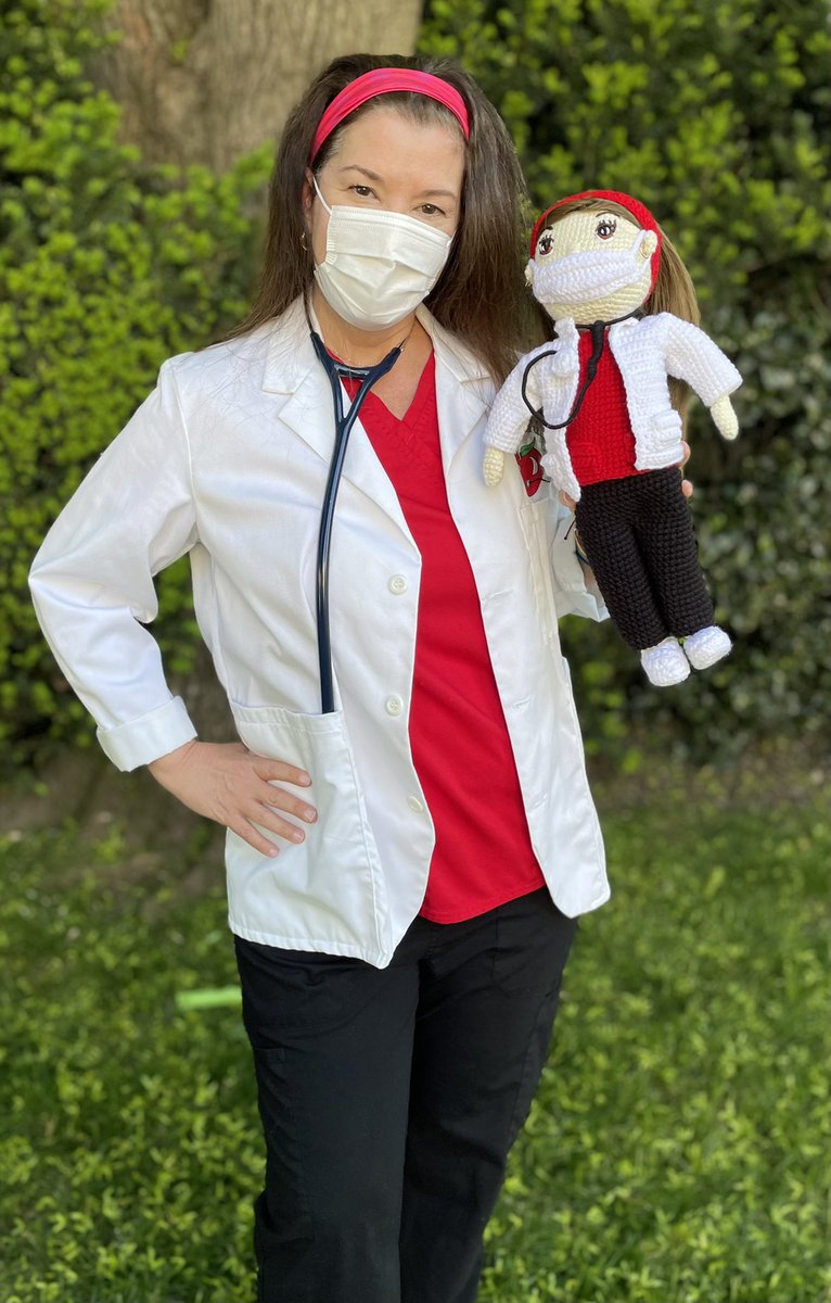 I am sooo excited to greet our Hampton students this morning! I can’t wait to introduce them to our newest nurse’s office assistant! 😊 It’s going to be a great year! <a href="/Hampton_Street/">Hampton Street</a> #MineolaProud