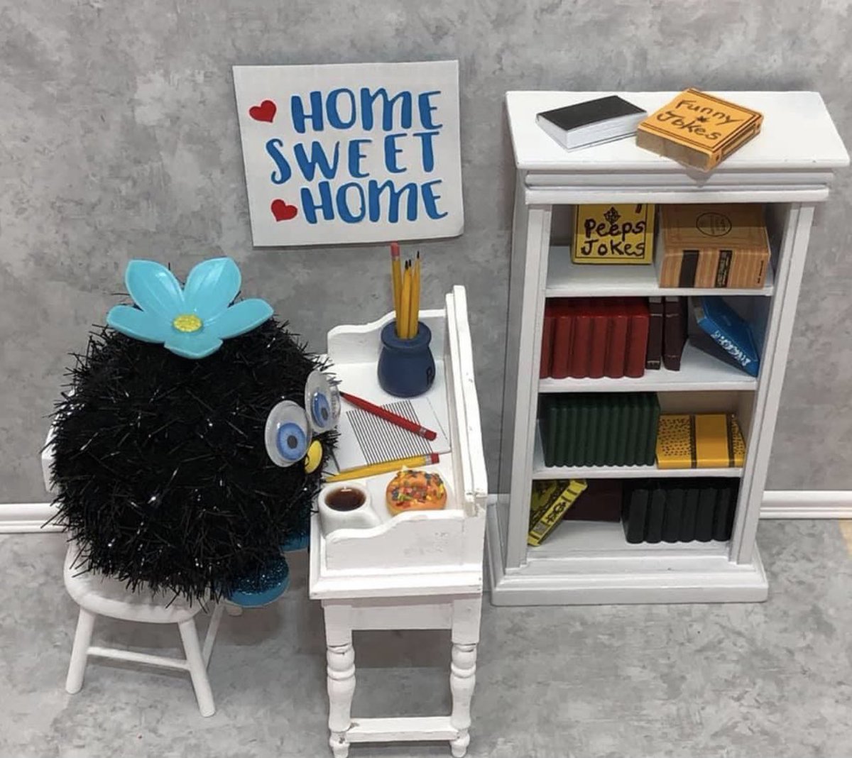 Time to pick up a pen 🖊, grab a piece of paper📝and write a letter￼ because today is “World Letter Writing Day”!✍️ When is the last time you “wrote” a letter (or card) to someone?￼😃💌￼😃
#WorldLetterWritingDay #WritingCommunity #WriteStuff #ReadHere