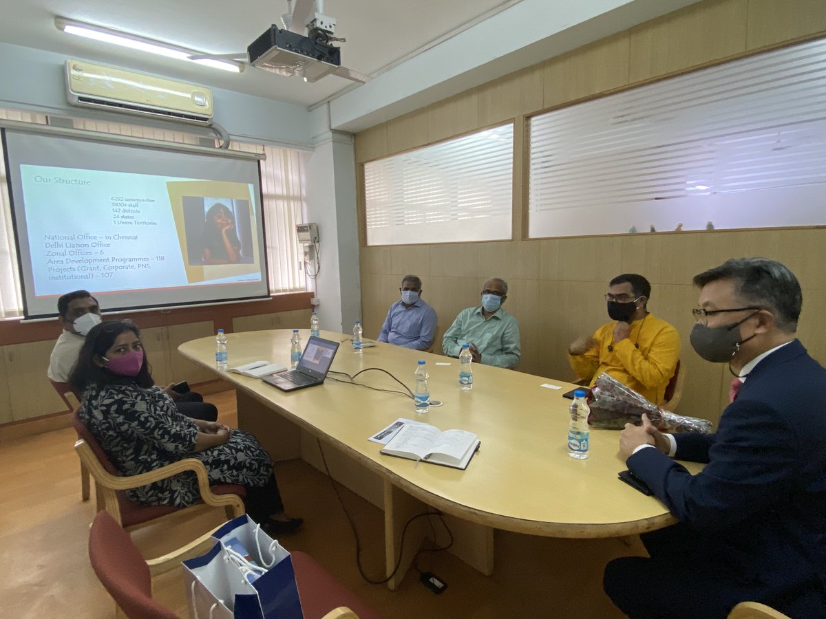 RokEmbIndia's tweet photo. Ambassador Chang Jae-bok visited #WorldVisionIndia and learned about its activities to improve the well-being of children.
Ambassador Chang stressed the importance of child education and reaffirmed Korea's effort to improve child education and hygiene situation in India.🙏 https://t.co/KX3syZuIZo