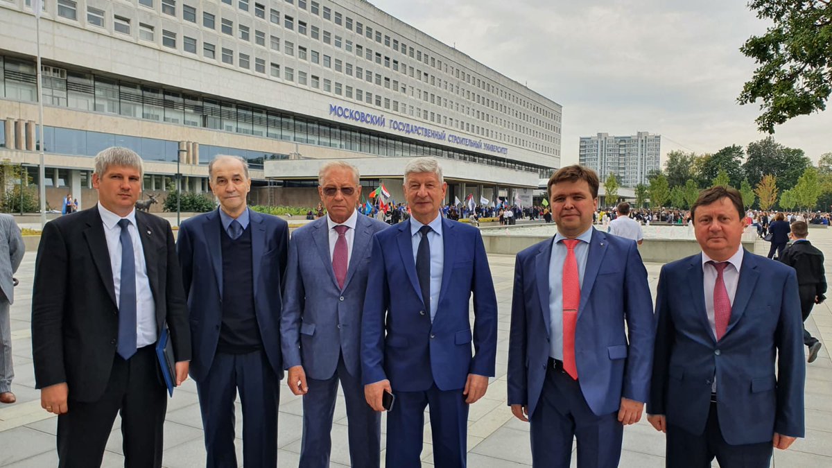 DgpMos's tweet photo. Сергей Лёвкин поздравил студентов НИУ МГСУ с Днем знаний

https://t.co/uHUKzOl6Tz https://t.co/ay5oPDklk6