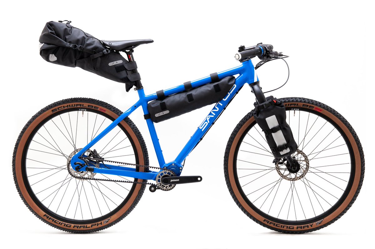 Today marks the start of EUROBIKE, the global trade fair for the bike business at Messe Friedrichshafen. This Santos 4.29 is on display at the Pinion stand, Open Air Grounds East / FG-O/502.