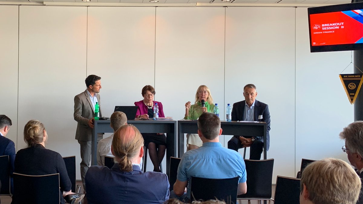 Green finance is indispensable for our goal of net zero! Great talk hosted by @UKEmbassyBerne about our challenges and opportunities. What should be the real carbon price?! @JaneOwenFCDO @wjlonghurst @Swisspower_CH @jaimedebourbon @IPCC_CH #DecarbonisingCities #ClimateEmergency