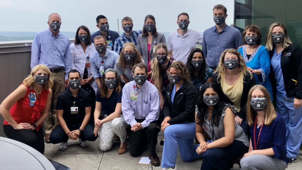 @CincyMedPeds and @UCincyIM PDs and Chiefs are 🔥fired🔥 up to celebrate #WomenInMedicine month and the #GiveHerAReasonToStay campaign! @JulieSilverMD @AMWADoctors @WIMS_UC @ELAMProgram @UCHealthNews #HeForShe