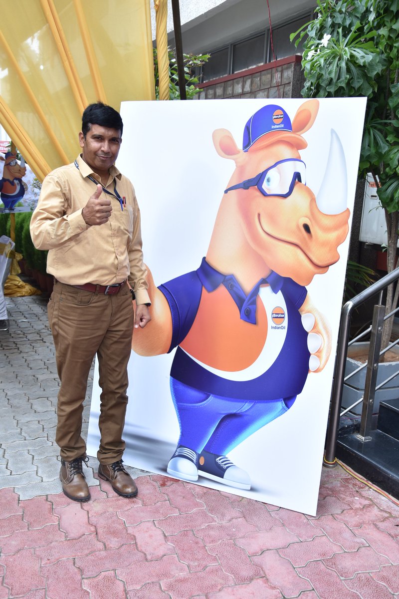 #IndianOilDayRajasthan On occasion of Indian Oil Day employees were happy to take photos with Indian Oil's new mascot.