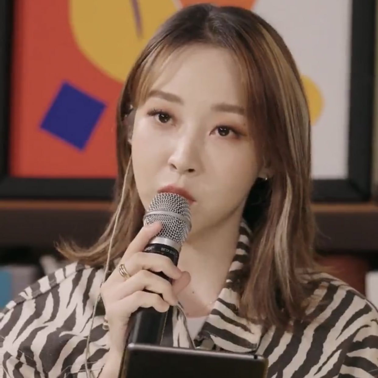 ㅁㅂ on Twitter: "short hair byul today 😍 #MOONBYUL #문별 #MAMAMOO #마마무  https://t.co/Cc9qDHpxtY" / Twitter