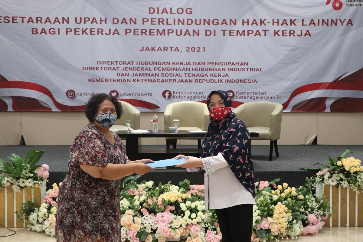 <a href="/KemnakerRI/">Kementerian Ketenagakerjaan RI</a> mengadakan dialog kesetaraan upah dan perlindungan hak-hak lainnya bagi pekerja perempuan di tempat kerja di Jakarta.

Dialog ini membahas strategi menciptakan zero tolerance for harassment di dunia kerja.