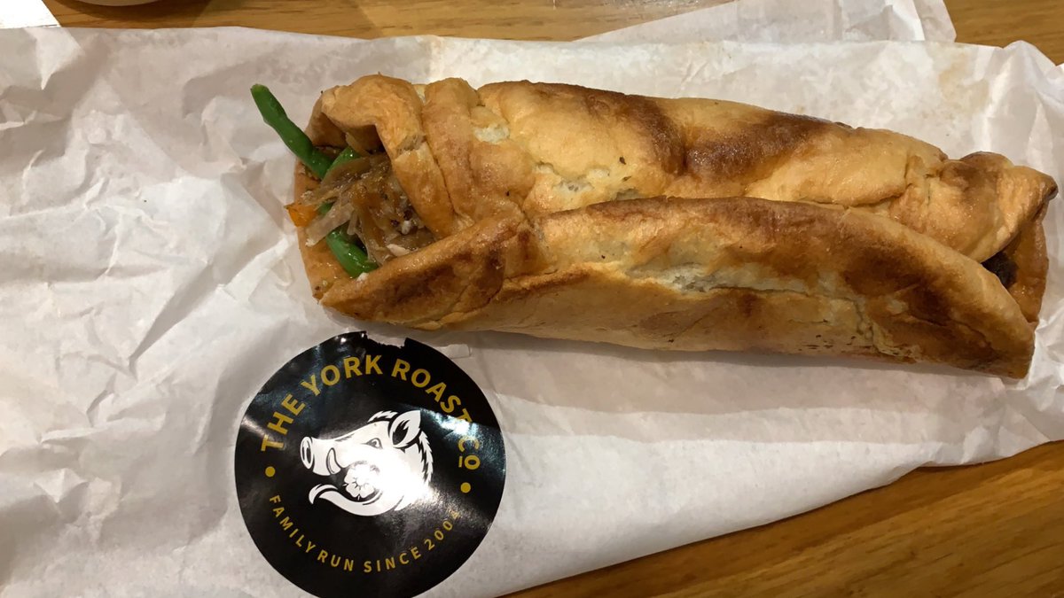 danie_pc's tweet photo. @TheYorkRoastCo Just had to get the Yorkypud wrap 🤤 https://t.co/gaQtroCtCN
