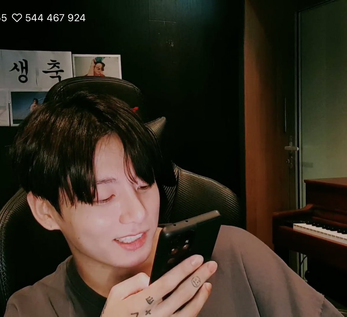 myvintage_n's tweet photo. #kookv

วันนี้วันเกิด                      แต่เธอไม่มาแฮป https://t.co/RtlRfGQgPK