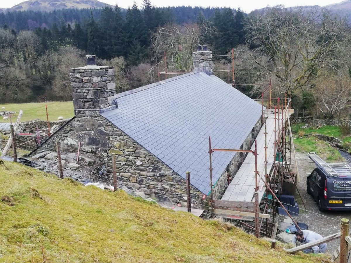 Our Random Slate Roof at this private cottage near Dolgellau has been shortlisted for the 'Best Domestic Slate Roof' category, UK's Pitched Roofing Awards 2021.
<a href="/pitchroofawards/">Pitched Roofing Awards</a> 
With Glendyne slates by <a href="/Burton_Roofing/">Burton - The Roofing People</a> 
 #WelshSkills 🏴󠁧󠁢󠁷󠁬󠁳󠁿🔨