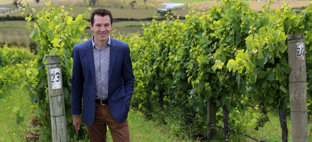 You’re invited to join me to discover my top dozen Tasmanian sparkling estates of the year, meet their makers and share their finest cuvées and their stories at my Tasmanian Sparkling Dinner during Effervescence Tasmania on Friday 5 November. tysonstelzer.com/tasmanian-spar…
