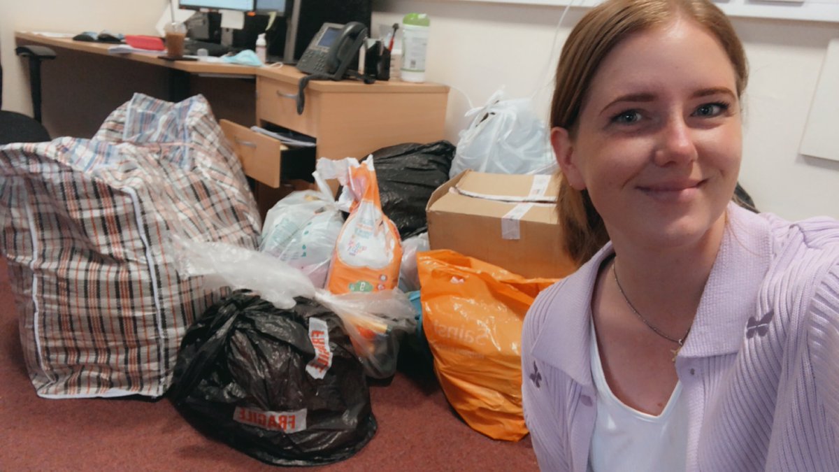 Emma, who works at St Nicholas Hospital, has been coordinating collections of donations to help Afghan refugees arriving in our region 💙
CNTW staff have generously contributed an amazing four car-loads of donated goods, which will help so many families in need. 
🚗🚗🚗🚗