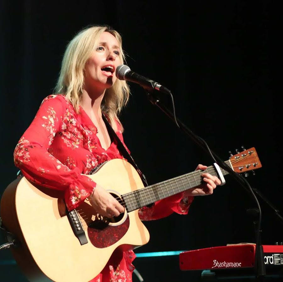 RNAAuk's tweet photo. 🎙 Catch one of “our finest British singer/ songwriters” at HarFest, @lisaredford
Take a listen for yourselves: https://t.co/rJCxzP6J8P
Watch this space for further sensational HarFest musical stage announcements! https://t.co/PccvsUgW5x
#harfest https://t.co/vAv7UbB5Hq