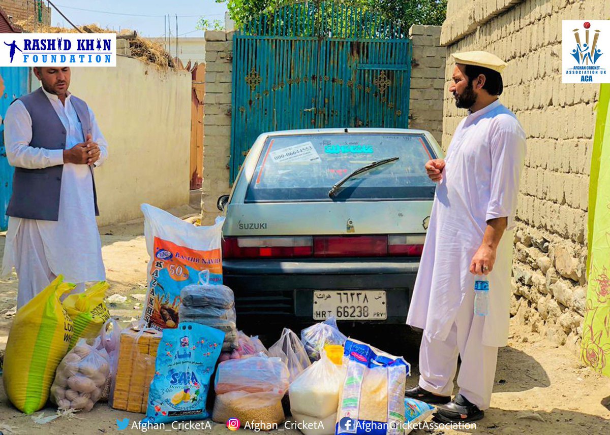 AfghanCricket_A's tweet photo. ACA food parcel was delivered to the family of provincial cricketer Naseer Sahak. Naseer lost his life in the explosion outside #KabulAirport last week. @ACF_World

Donation link 👇🏼 
https://t.co/rACms4NTSW https://t.co/0t2Vz5YKmU