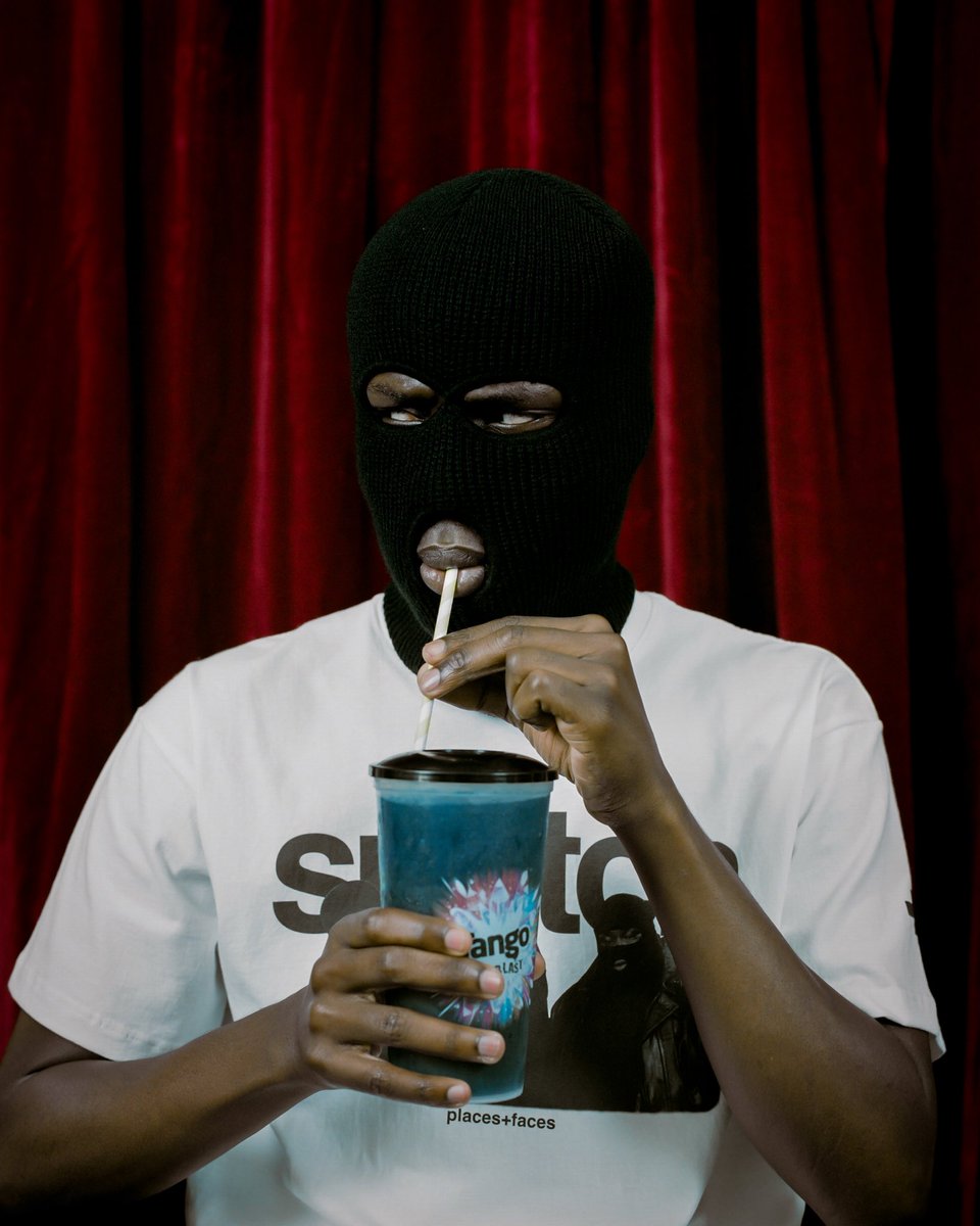 placesplusfaces's tweet photo. ➕🍿 P+F FILM CLUB 🍿➕

snatch - 3 of 3

Starring KwolleM  
Debuting Friday 3rd September

⠀ https://t.co/ea7rV9To8g