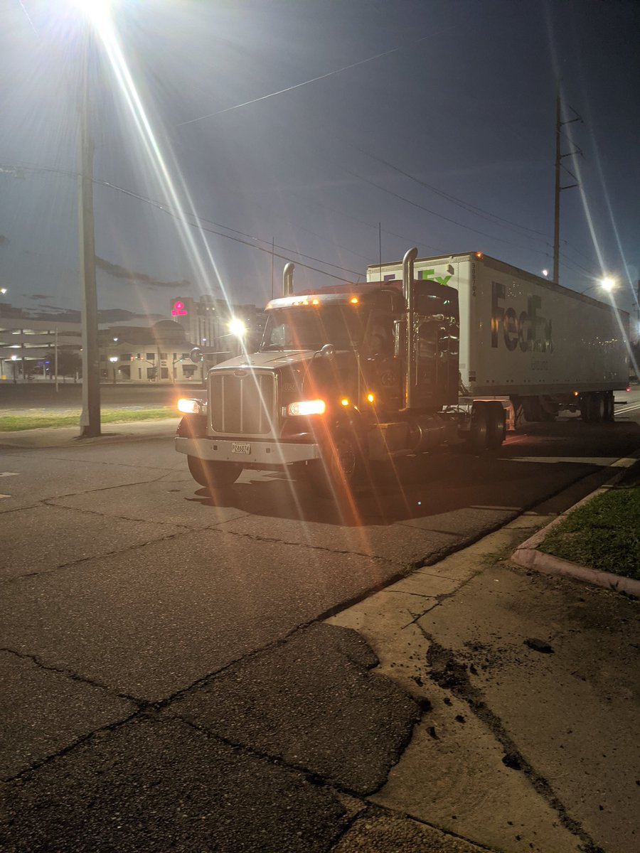 ShreveportMayor's tweet photo. The people of Louisiana are tough and we get through difficult times with the help of each other! This morning, we loaded up an 18-wheeler with water to send down south. We will always stand with our fellow Louisianans and support them however we can! https://t.co/QivpR0kaSD