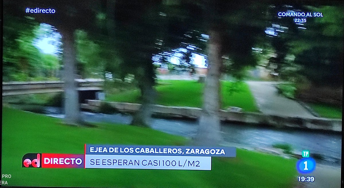 Siempre es bueno innovar con lo de los litros por metro cuadrado. O no. #edirecto <a href="/EDirectoTVE/">España Directo</a>