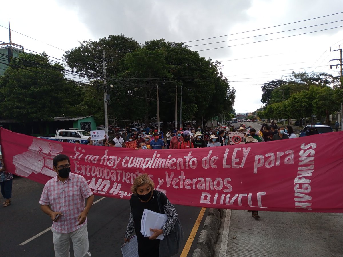More protests against the Bitcoin law in San Salvador today.