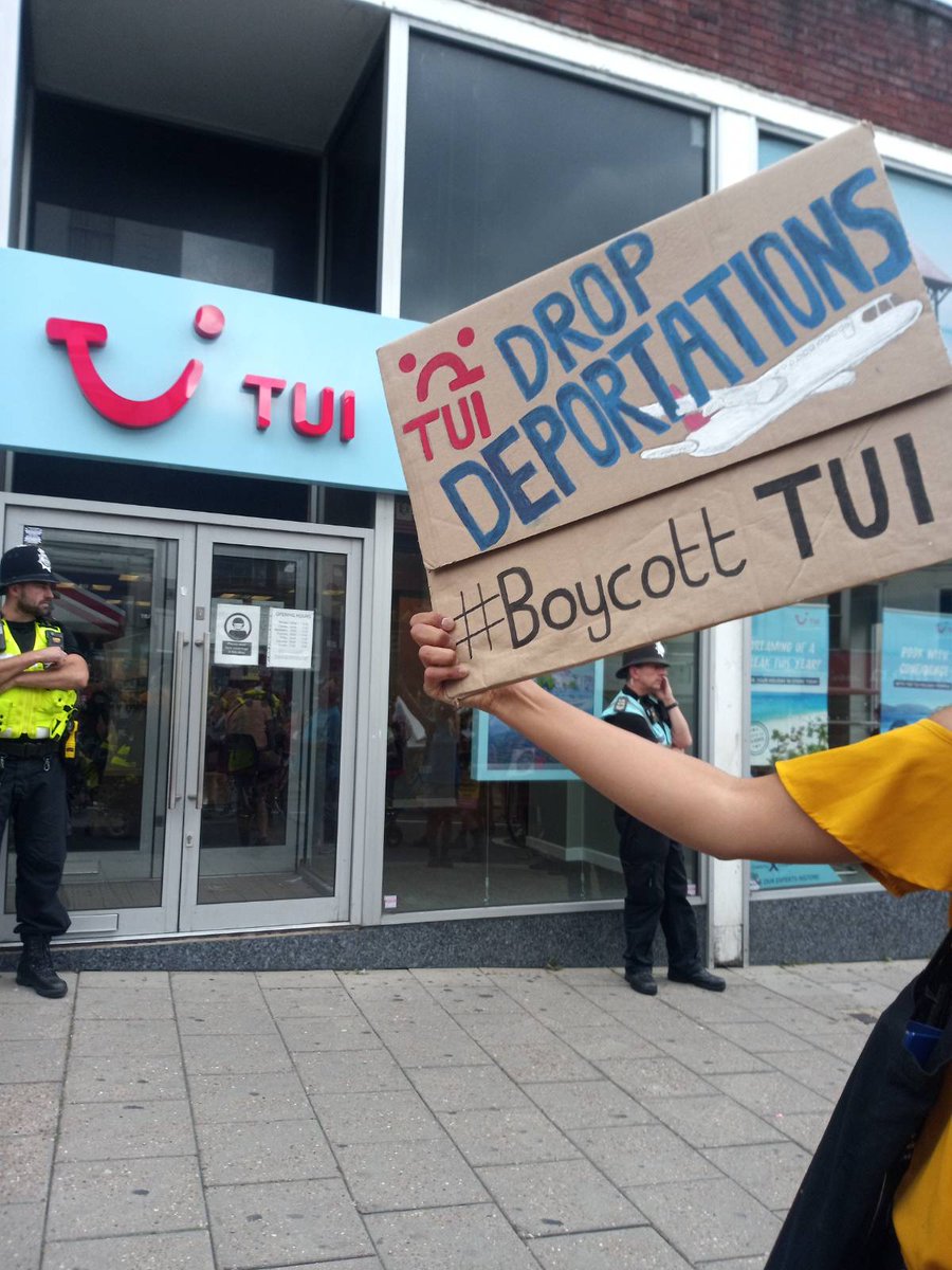 kurdistansolnet's tweet photo. Some picture of our comrades in the #TUIDropDeportations national day of action the last 30th of August. @TUIGroup doesn't have any obligation to accept those contracts #DropDeportations Now. https://t.co/YtTmJ0Ug7e