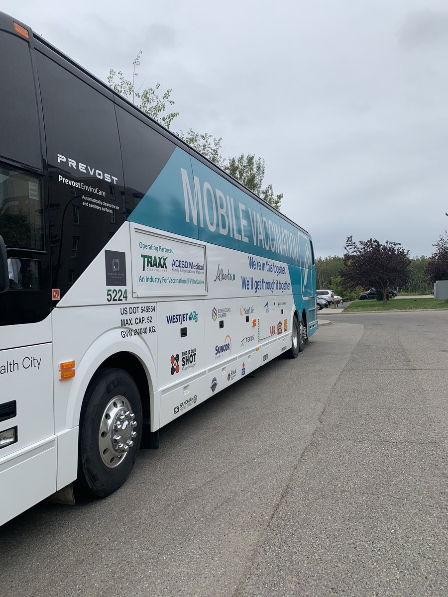 Come say hi, <a href="/UCalgary/">U Calgary</a>! The vaccine bus is parked in between Cascade Hall and Yamnuska Hall until 4 p.m! We have gift cards for people who choose to get vaccinated today 💉💉