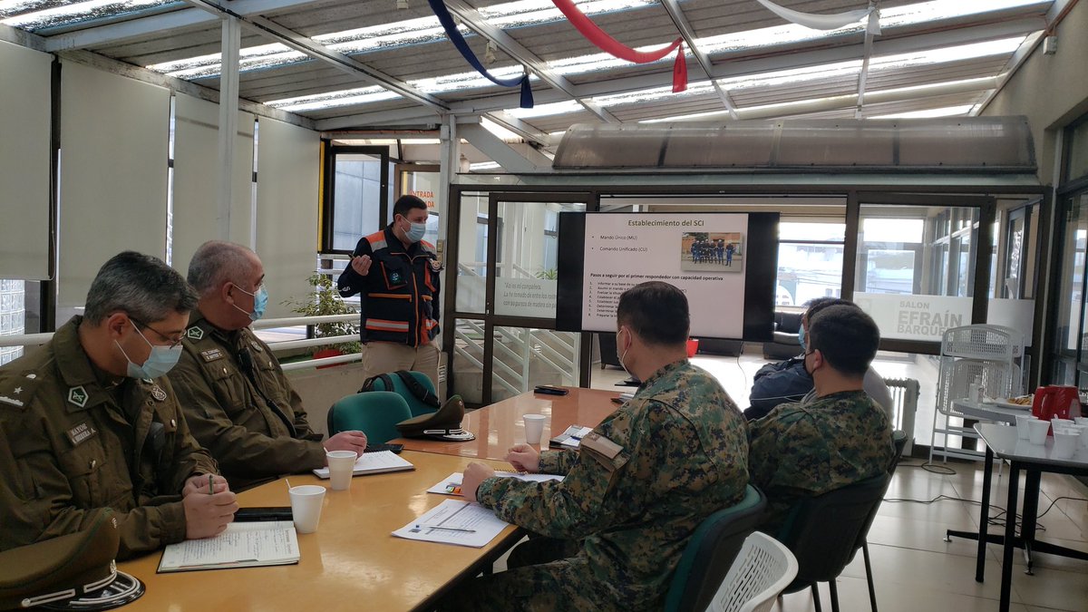 CE2RSA's tweet image. A esta hora, nuestro Radio Club participa en reunión de coordinación de emergencia de la provincia de San Antonio.