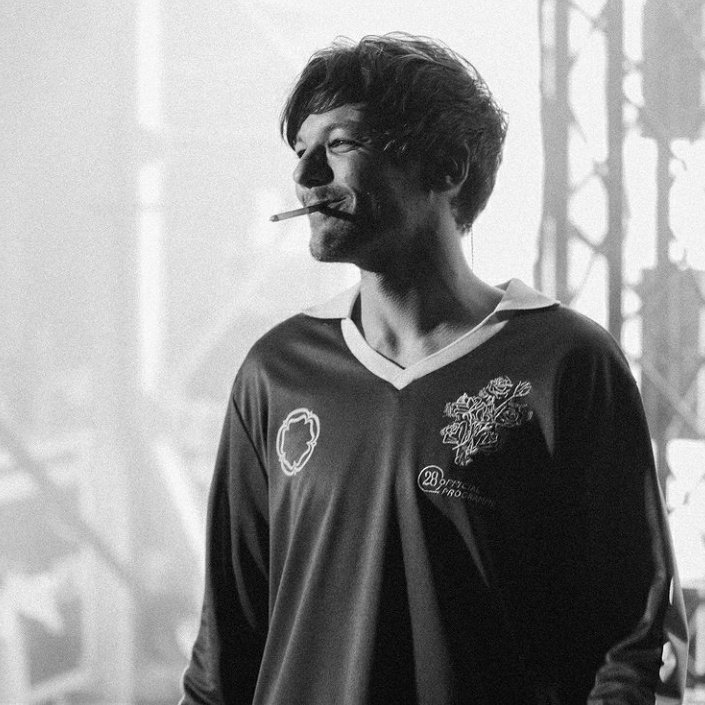 sllafsuraci's tweet photo. proud to be a proud mama @Louis_Tomlinson ♡♡ https://t.co/3ppxz2O8hQ