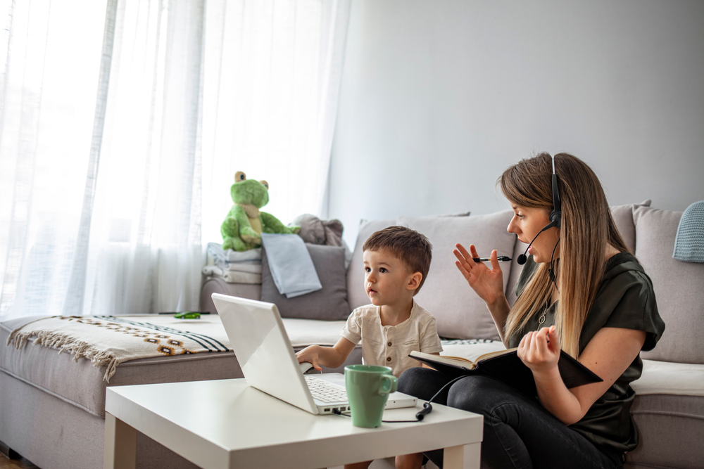 We can appreciate the change that has come with technology, it has no doubt revolutionised the way we navigate through our #personal and #professional lives.

We've listed our top two tips here:
lnkd.in/dwtJbK8W

#technology #screentime