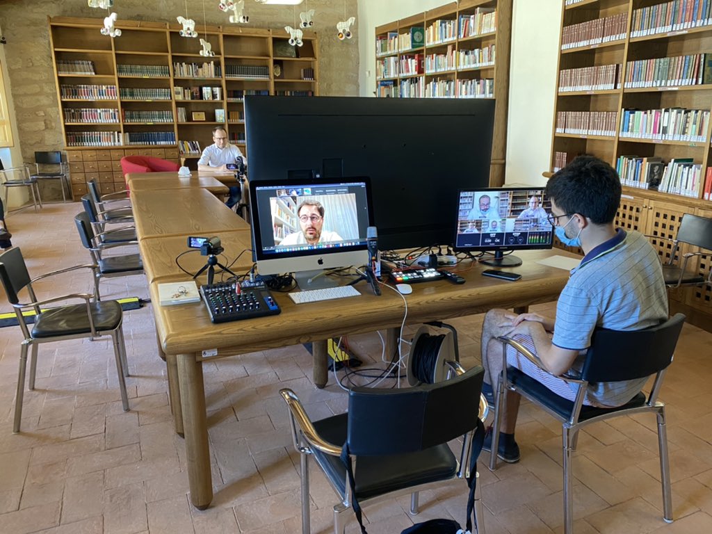 Inizia l’undicesima edizione del Festival Un’isola in rete a Castelsardo con la Scuola estiva di giornalismo culturale.
Il primo intervento di <a href="/LorenzoCast89/">Lorenzo Castellani</a> “L’ingranaggio del potere. Tecnica, scienza e politica durante e dopo il Covid”