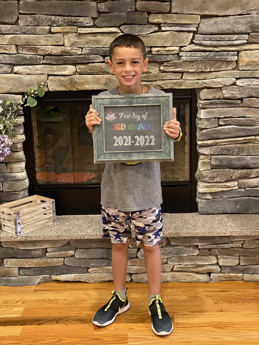 LCATSarah's tweet image. So excited for our first day at @Jackson_Ave in Mrs. Rodriguez’s class!! @MrsRodr1guez @LiptonJosh