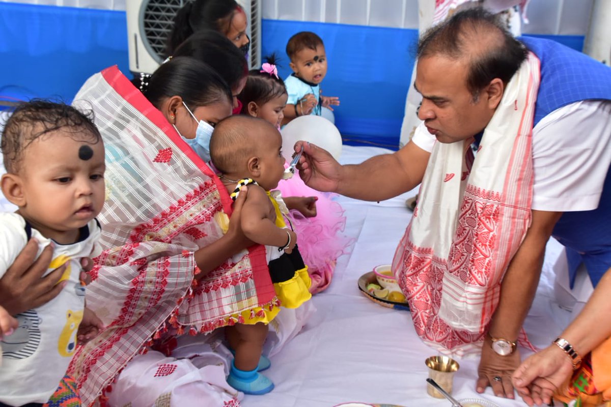 Humbling to join Annaprashan &amp; share nutritional foods with children &amp; mothers. Flagged off 3 awareness vehicles, ‘Poshan on Wheel’

To develope favourable environment at Anganwadi Centres, geo-tagging of AWCs will be done to identify infra gaps.

<a href="/AjantaNeog/">Ajanta Neog</a> <a href="/ATULBORA2/">Atul Bora</a>