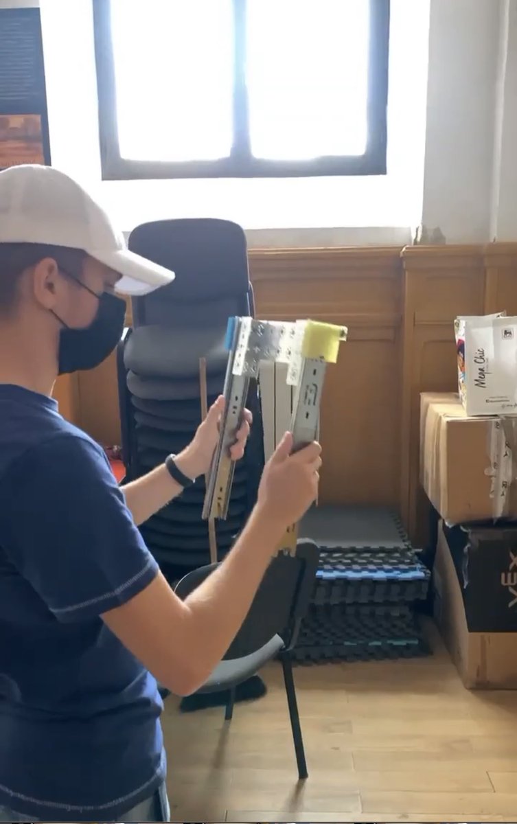 info_robotics's tweet image. We have started the preparations for the new season. Together with the new members we started to assemble some prototypes built on a robot from the past designed to gain experience .We look with great confidence at the next season in which we want to have great results💚🇹🇩