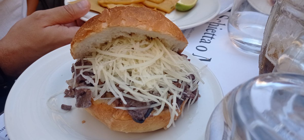 kkemonia's tweet photo. #Palermo in bocca! #streetfood #panicameusa #panelle #cazzilli #arancinA #caponata #AnticaFocacceriaSanFrancesco https://t.co/FsrwjFpVFO