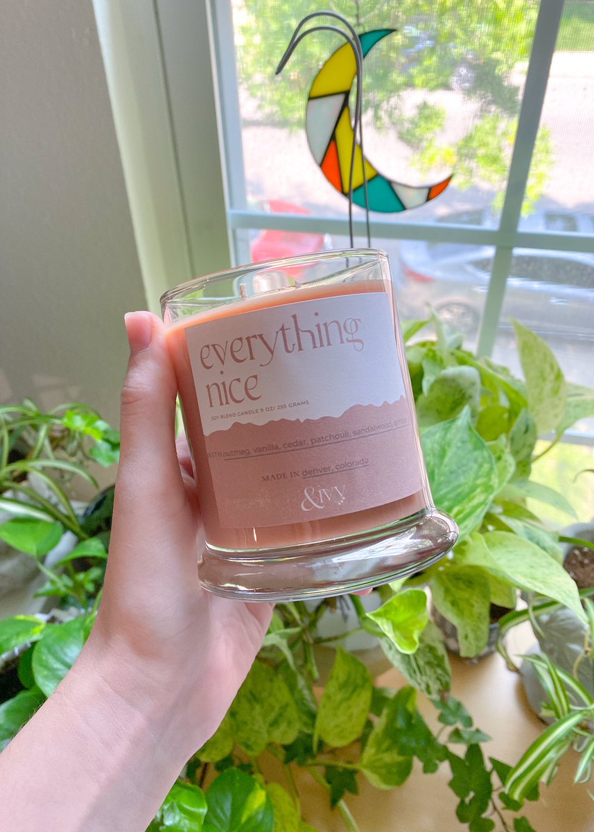 _andivy's tweet photo. ✨🍂fall giveaway🍂✨

✨winner receives 2 - 9 oz candles, scent of their choice from my shop! 

✨ends when my fall collection drops! (this friday, 9/3 3pm mst)

✨to enter: rt, like, @ someone who loves candles!
extra entries: 1 per @ in separate comments https://t.co/5gxwk1GSrs