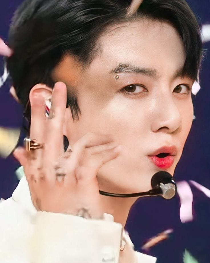 BDARMY0613's tweet photo. #HappyBirthdayJungkook #JungkookBirthday #JungKook #JungkookDay #GoldenArtistJKDay #BornToShineJungkook #HeartOfGoldJK #AceJungkookDay #VoiceOfHeavenJK #OurNo1Jungkook #OurPurpleLightJK #OurGiftJungkook #OurBrightestStarJK #LightInOurDarkJK #OurTimeWithJK #JKDAY https://t.co/YHUSCScagR
