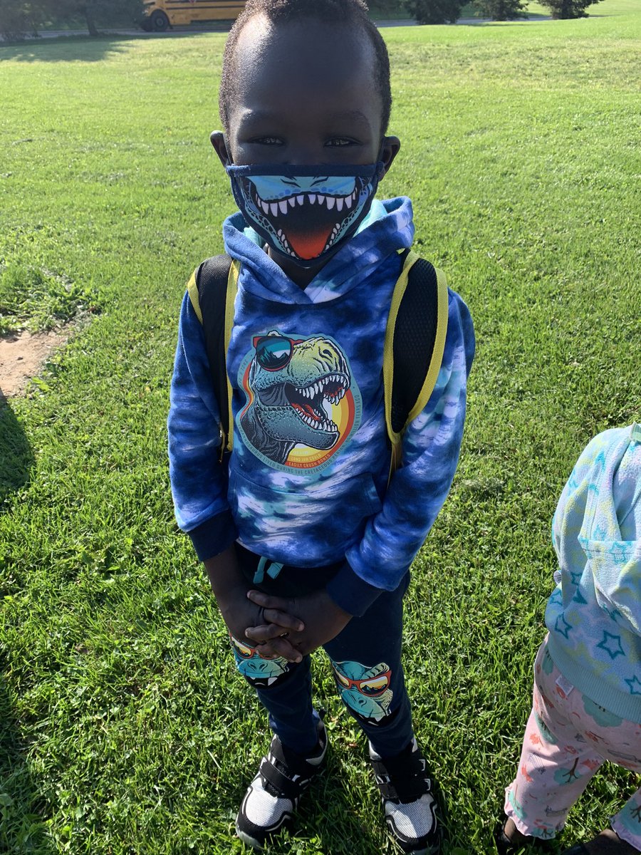 Roaring into kindergarten!!! This wins best ‘fit of the day! <a href="/RPS535/">Rochester Public Schools</a> <a href="/RPSGage/">Gage Elementary</a> <a href="/GageMr_D/">Gage Gators</a> <a href="/howeheidijb/">Heidi Howe</a> <a href="/AmyH27977900/">Amy Hughes</a>