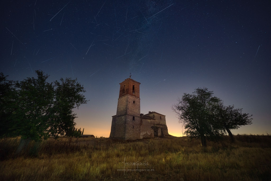 casaactual's tweet photo. Como fotografiar Perseidas. Apps que te ayudaran
#consejosdefotografia #fotografia #fotografianocturna #fotografiarmeteoro #fotografiarpaisajes #fotografiarperseidas #JesusMGarciaFlores #LagrimasdeSanLorenzo #LightPollutionMap #meteorito #meteoros

https://t.co/kWOC0h5t75 https://t.co/lgJqi2fztK