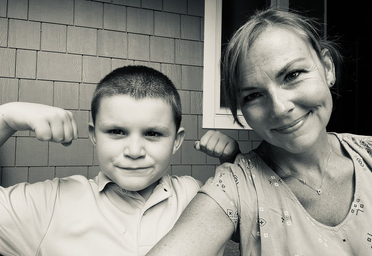 SenoraHackett's tweet image. Today this guy and I completed twenty push-ups for the @PanCAN 600 push-up challenge! 20 a day, each day, during September! We honor those we have loved and lost to pancreatic cancer!