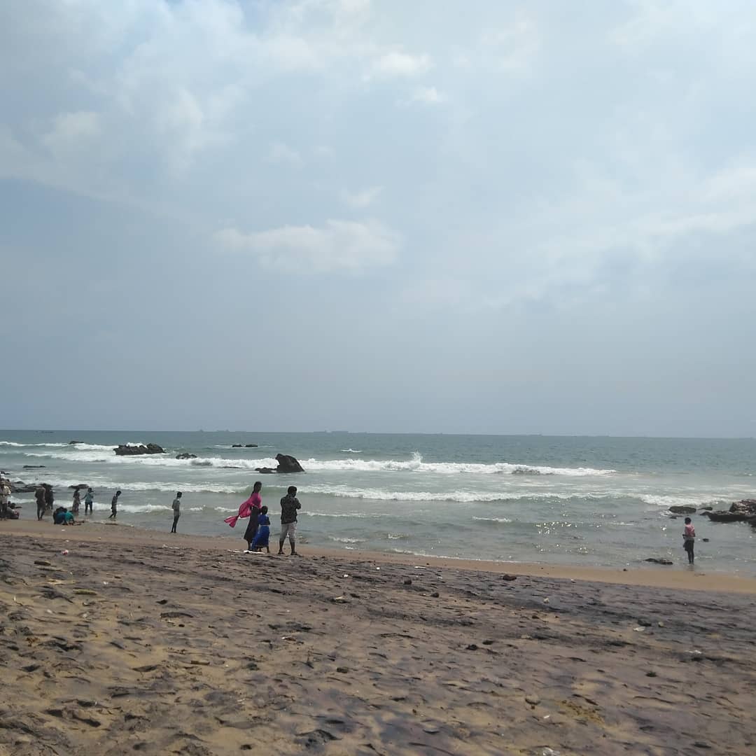 Ramkrishna Sea Beach, Vizag, Andhra Pradesh.

#vizagtour #vizagtrip #vizag #vishakhapatnam #vizagbeach #vizagphotography #seabeach #seabeaches #seabeachphotography #travelon #travelgirls #instatraveler #travelerlife #igtraveler #traveleroftheweek #travelingphotographer