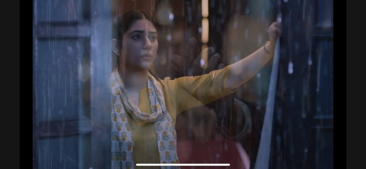 Sheebs73689859's tweet photo. Hum Tum Kitne Paas Hai Kitne Dur Hai Chand Sitaare Sach Poocho Tau Maan Ko Jhoote Lagte Hai Yeh Saare ❤️❤️❤️❤️#BadeAchheLagteHain2 https://t.co/rjecShDw3p