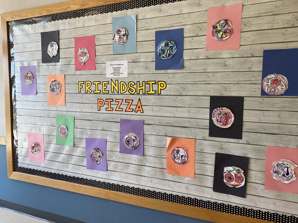 We’ve been talking about how to be a good friend and we celebrated by making friendship pizza 💕