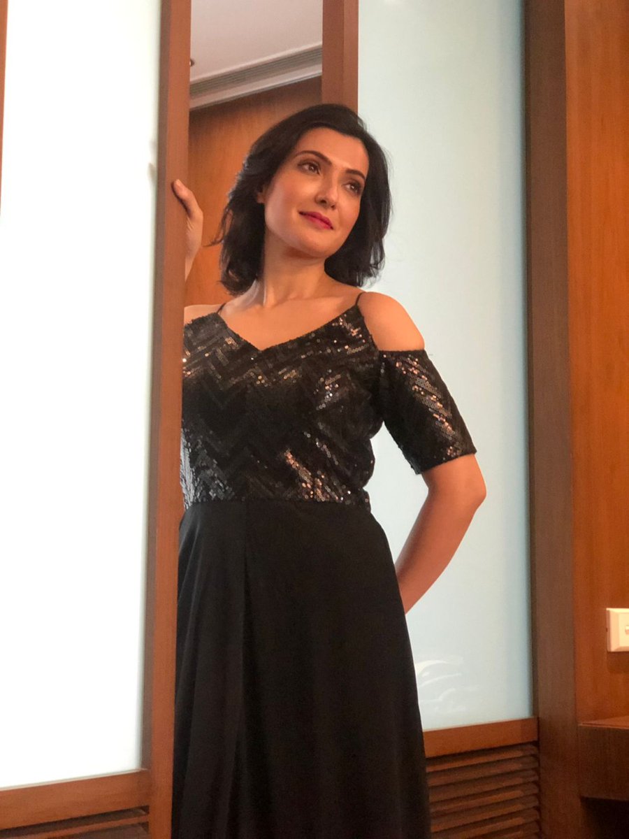 ArpitaCP's tweet image. Dream It, Wish It, Do it. Good Night.

#Night #workhard #DoNow