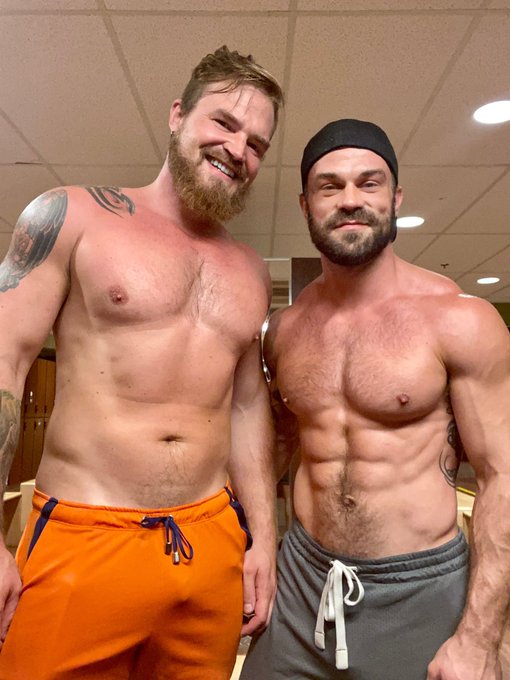 I think we make a sexy couple ?? @scallysex @thexxlmen @HotMaleStuds @GAYXXXBLOG @theQueerPig @QueerMeNow