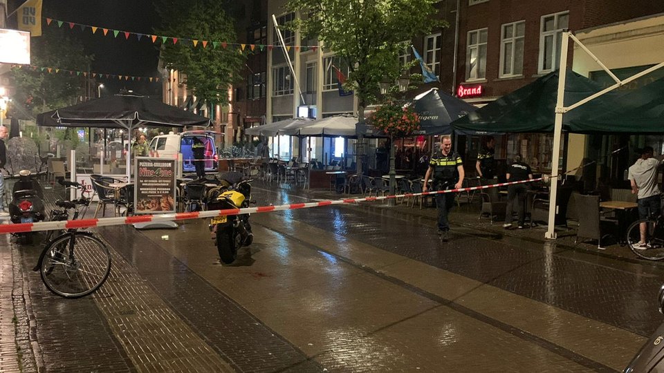 Dader steekpartij moet zich melden anders komt hij in beeld