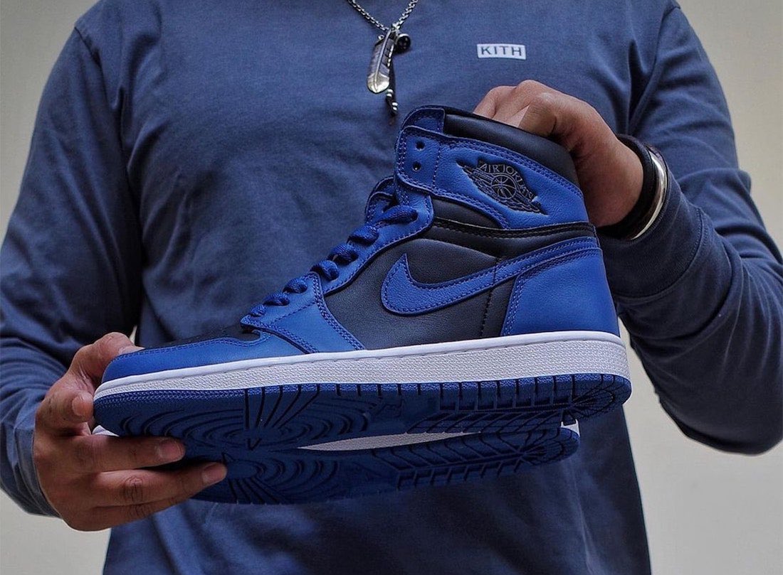 nicekicks's tweet image. Up-close with the Air Jordan 1 High OG “Dark Marina Blue.”