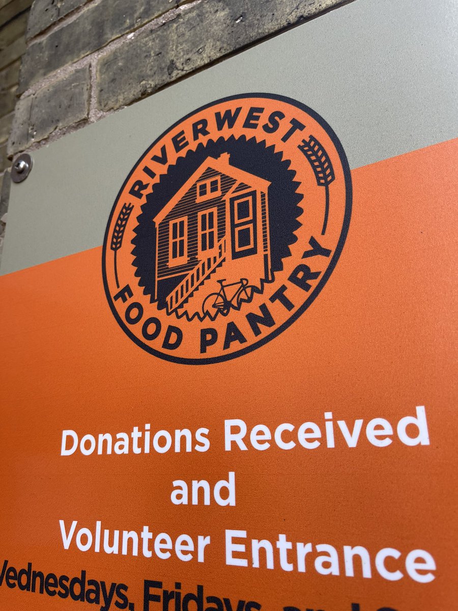 NewsNatalie's tweet photo. Natalie’s Everyday Heroes: You’ve probably heard people say “Smallwaukee” to describe those connections and coincidences we see in our big/little city. Cheryl Kuhnmuench is harnessing the concept to create community and help the Riverwest Food Pantry. @CBS58 at 10! #smallwaukee https://t.co/8FwQULs15X