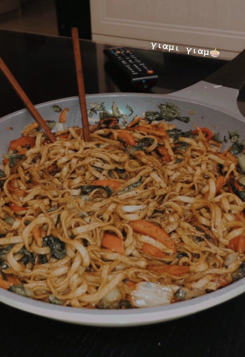 hereforbangtans's tweet photo. i don’t usually picture my food but i found these from my insta story heheheh… happy birthday jungkook, we purple you💜💜💜💜
#JKHBD_COOKING 💜 https://t.co/IjDzjykA9C