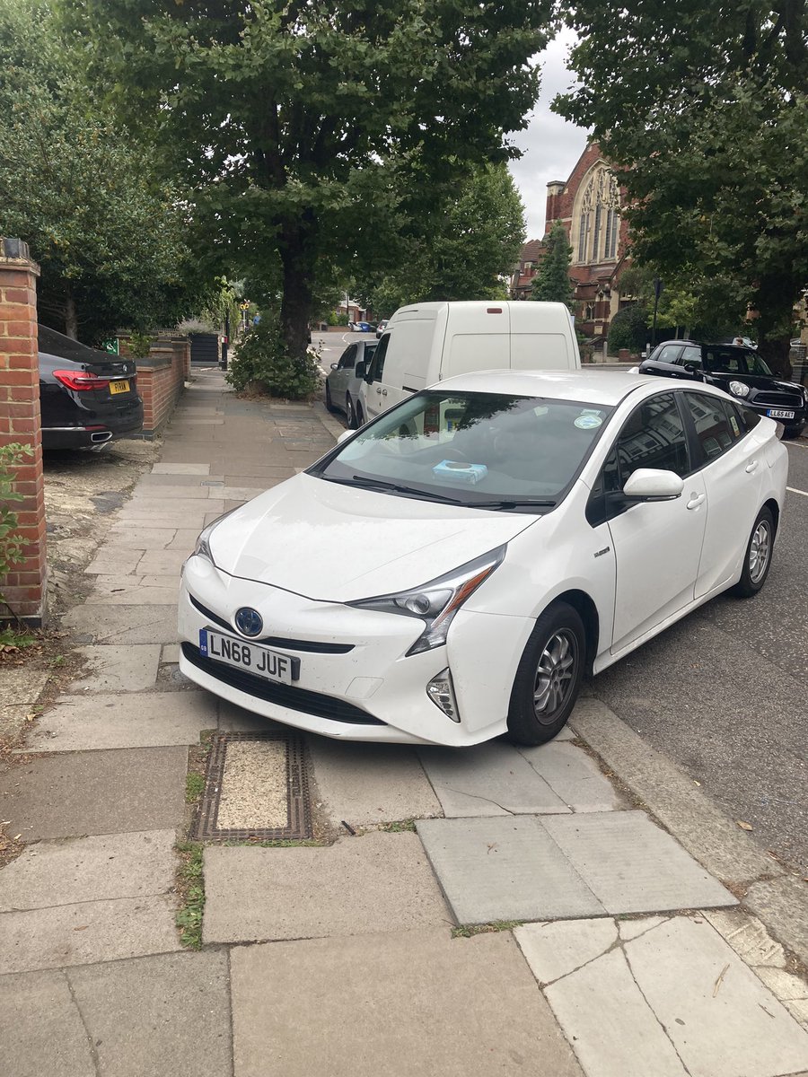 Simon Lee tweet media