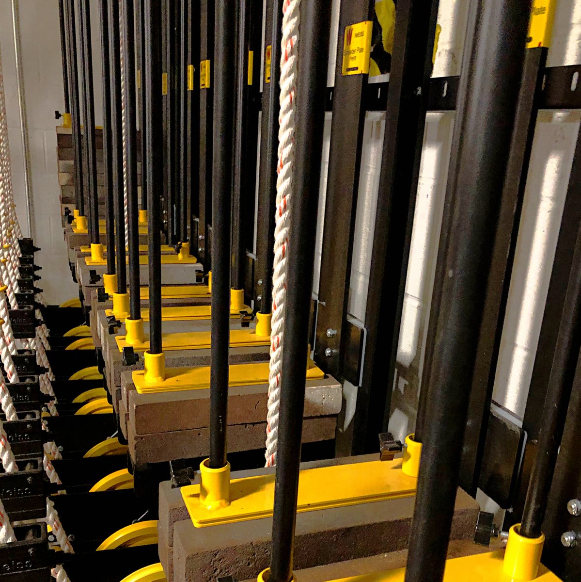 iWeissLLC's tweet photo. Two separate installs already this week using the IWEISS Align rigging equipment.   That yellow is fire. 

#iweiss #iweissllc #align #alignrigging #siteshots #blackandyellow https://t.co/OPHnPvGEMC