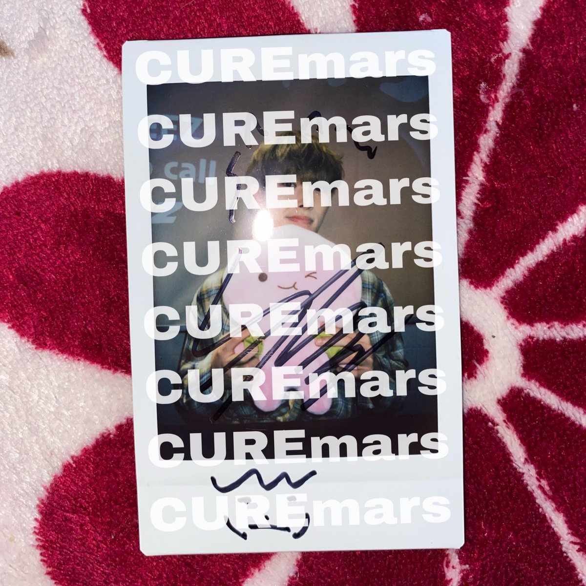 wts Wooyoung Mingi polaroid 

Wooyoung is from the 1st USA tour ep.2 era I won it at the concert in LA

Mingi is a online fansign event, Fever Era

Google form:

docs.google.com/forms/d/17jg0z…