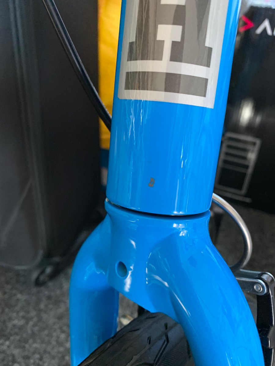 apsweetman's tweet photo. @EvansCycles - Hi Team, just unpacked my sons new bike and the paintwork is already chipped. See photos - how do we get a bike in mint condition https://t.co/Yd5nUBiDfc