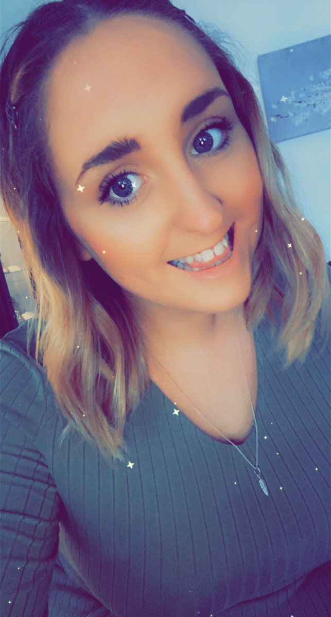 Lexii_Loo's tweet photo. #Wednesdayvibe #DUND #snapchat #BlueEyes #brunette #poser https://t.co/bRvuT1kq7W